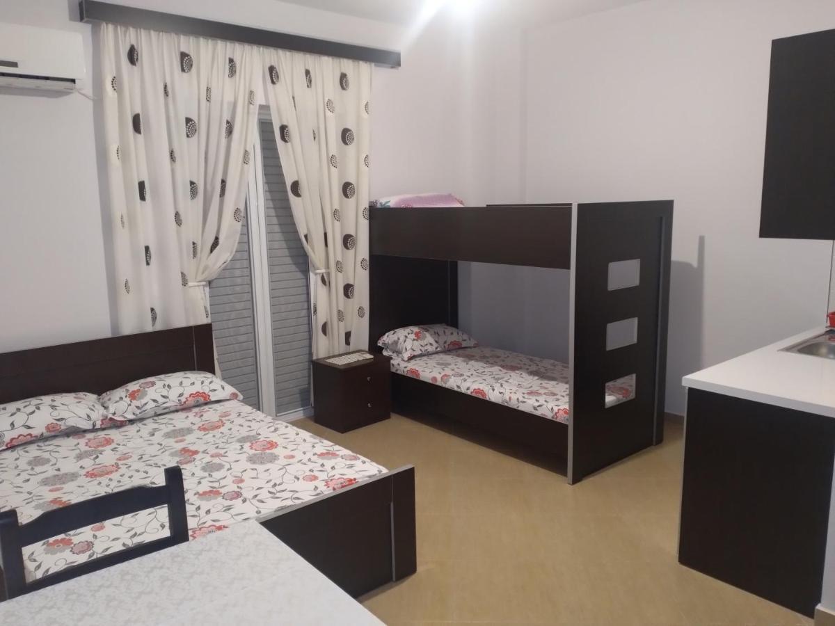 Xuxi Apartments Lukovë Buitenkant foto