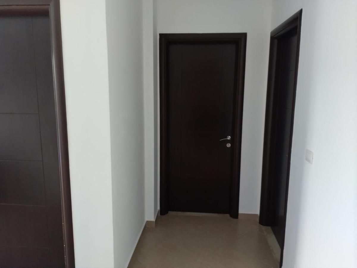 Xuxi Apartments Lukovë Buitenkant foto
