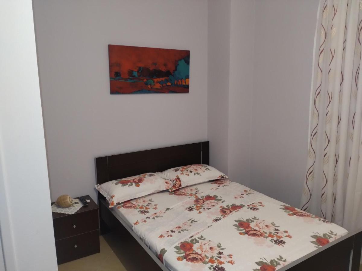Xuxi Apartments Lukovë Buitenkant foto