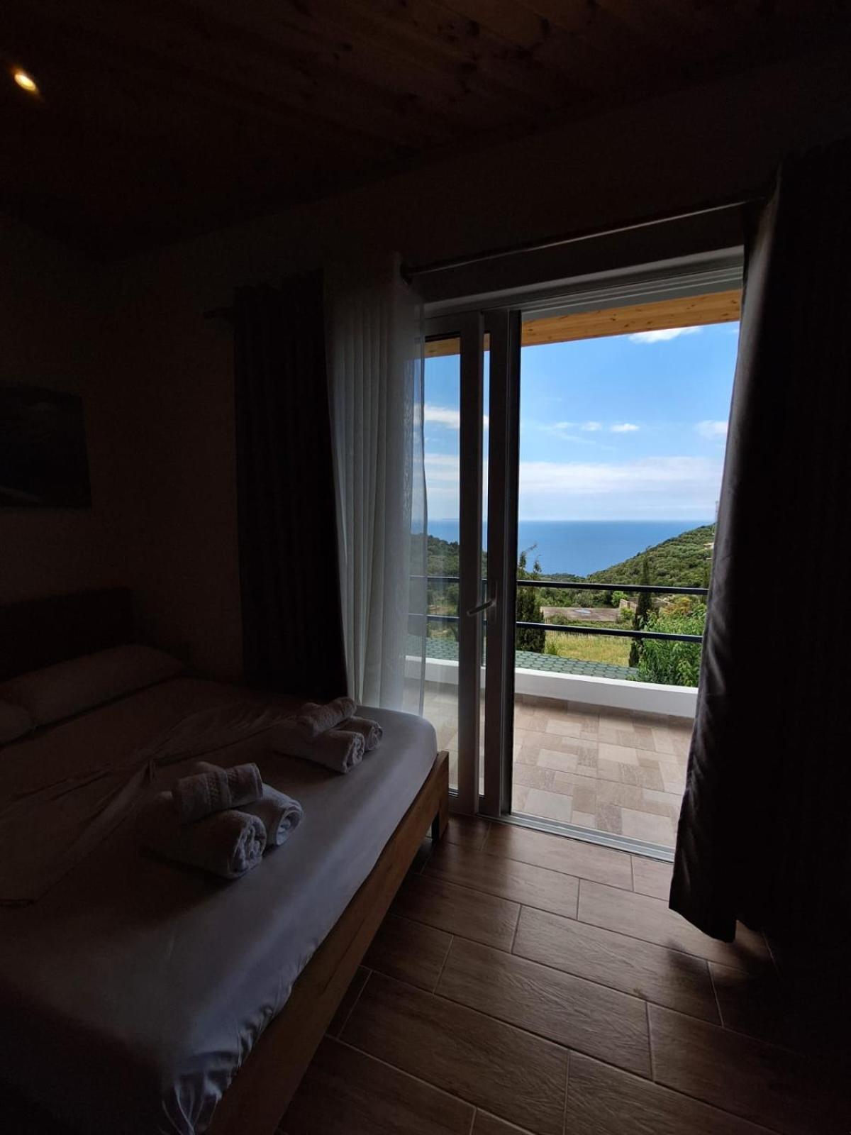 Xuxi Apartments Lukovë Buitenkant foto