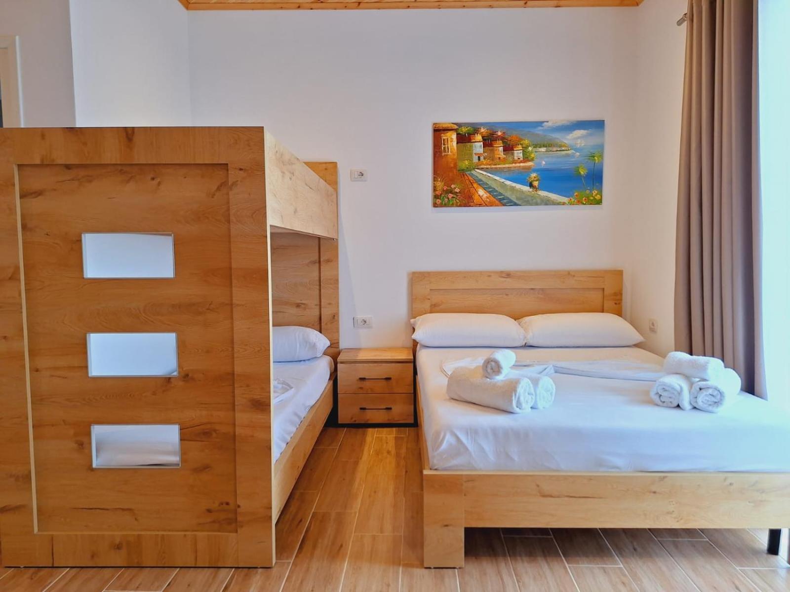 Xuxi Apartments Lukovë Buitenkant foto