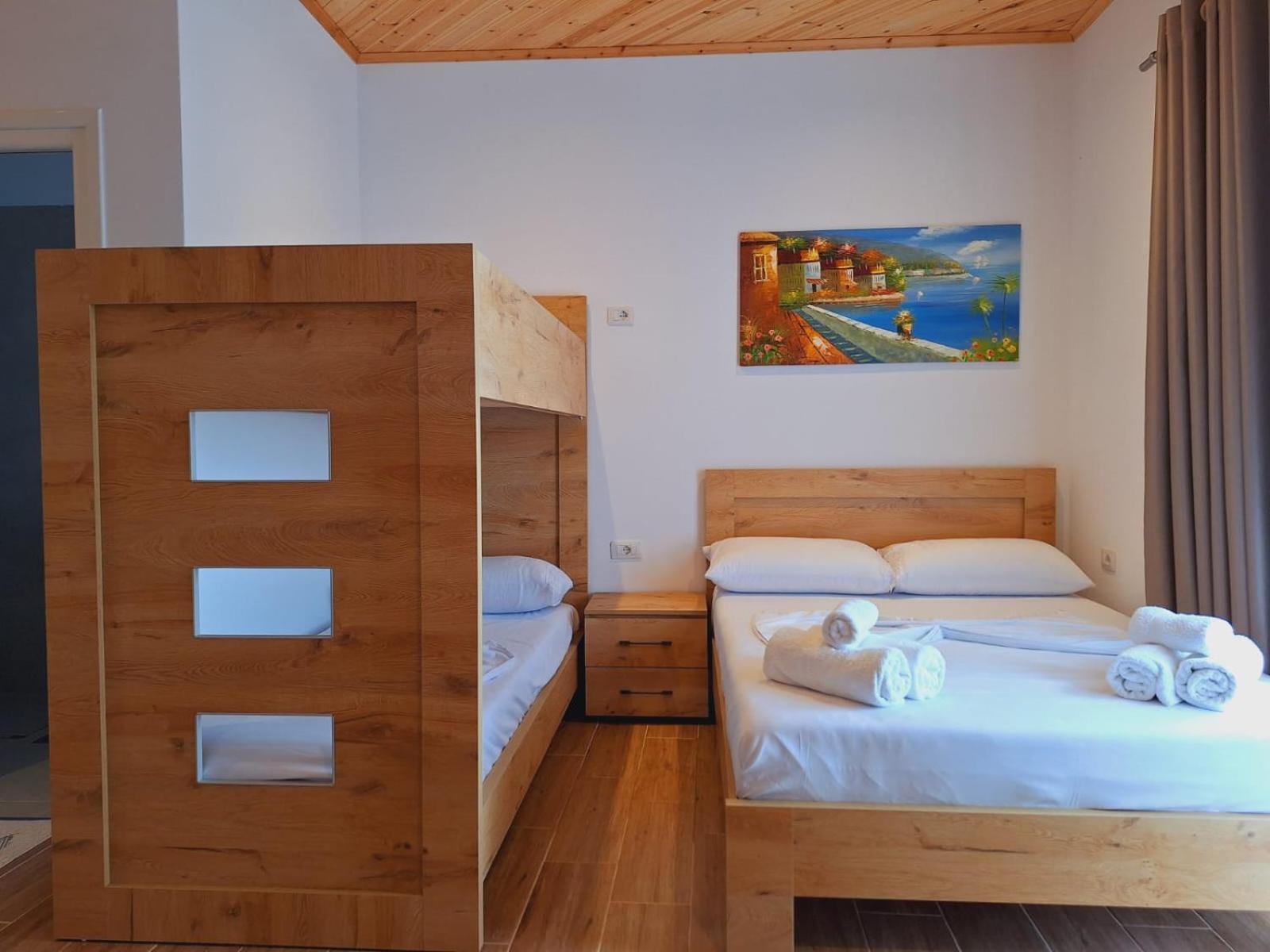 Xuxi Apartments Lukovë Buitenkant foto