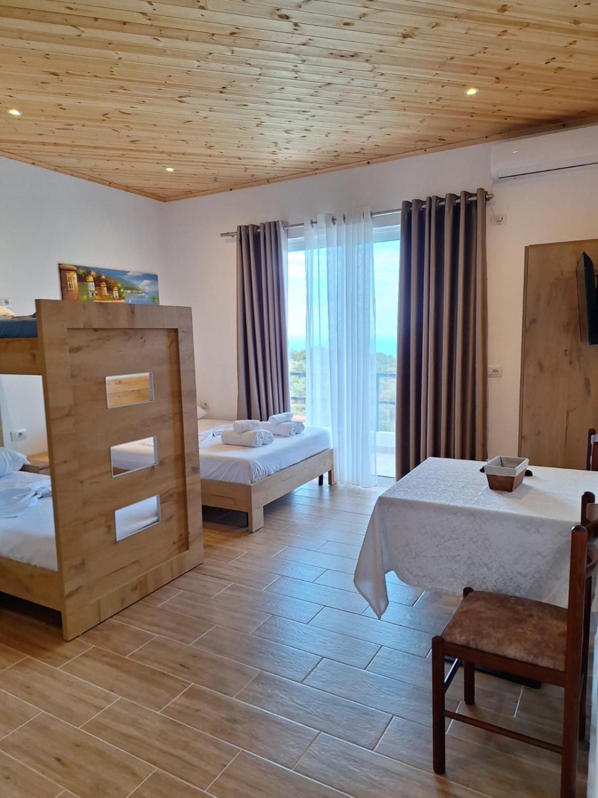 Xuxi Apartments Lukovë Buitenkant foto