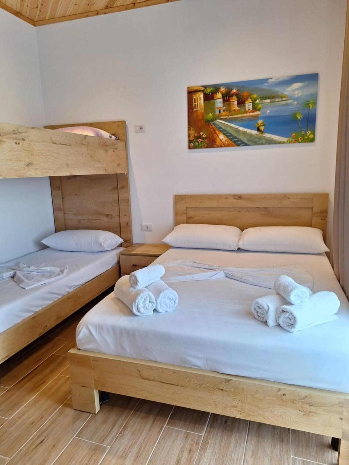 Xuxi Apartments Lukovë Buitenkant foto
